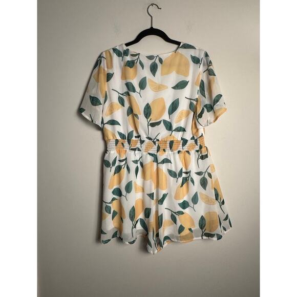 Pink Lily Women’s Lemon Romper size XL cutout front tie with stretch waist NWOT - Picture 5 of 6